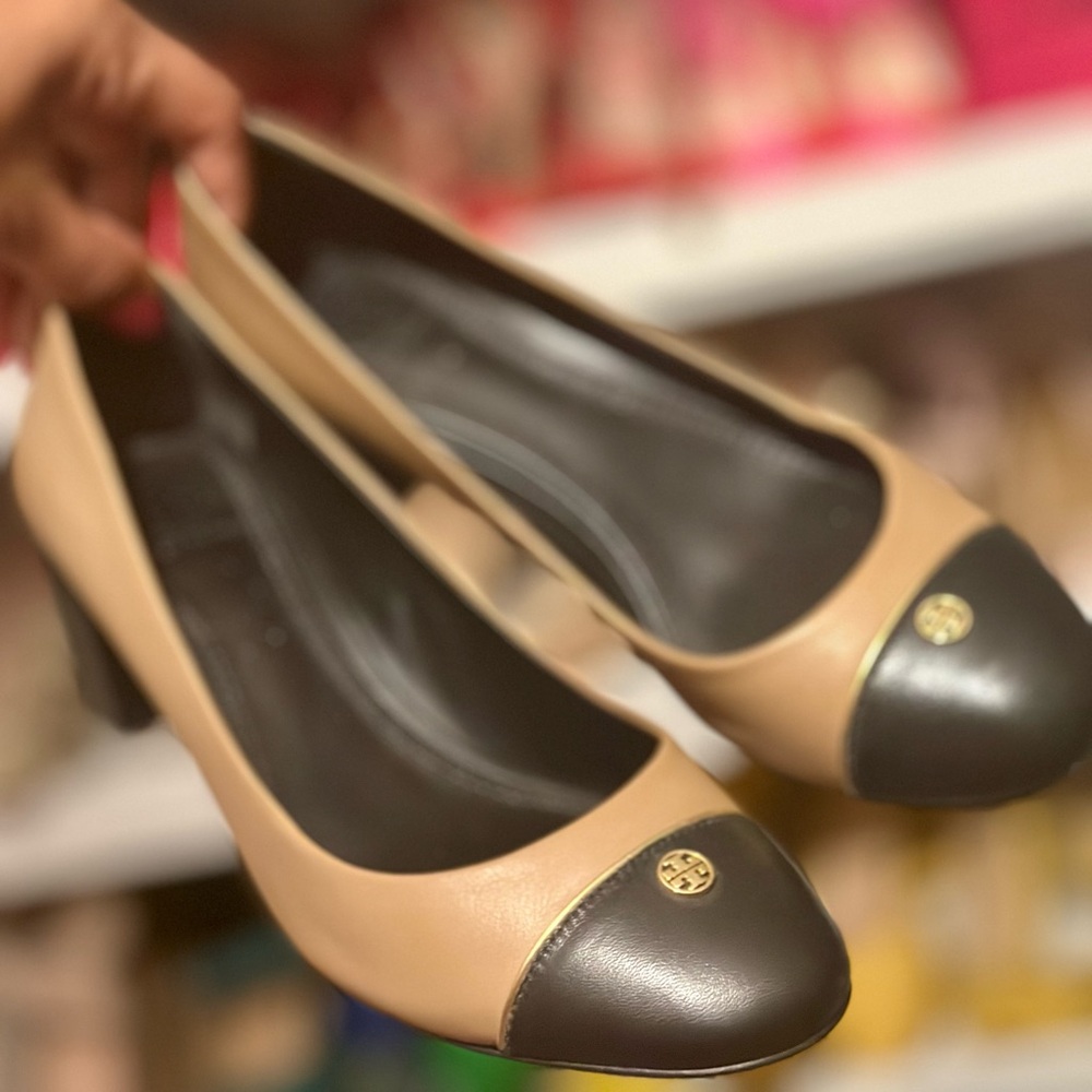 Sold 🛑 Tory Burch Size 7 Colorblock Formal Work or Casual Wear